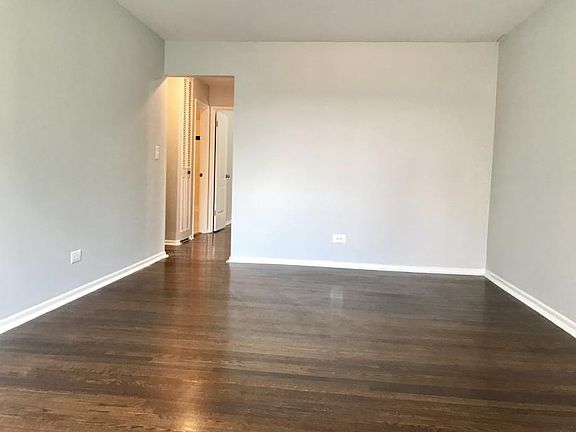 5th image of 6029 N Winthrop Ave APT 508