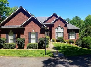 205 Oak Dale Ln, Morganton, NC 28655