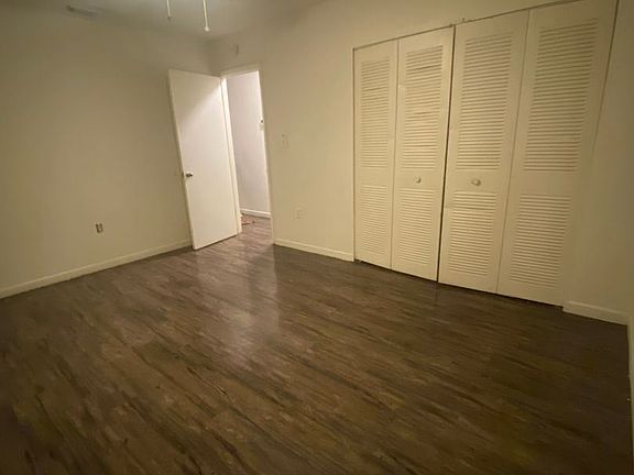4th image of 5 N Lemon St