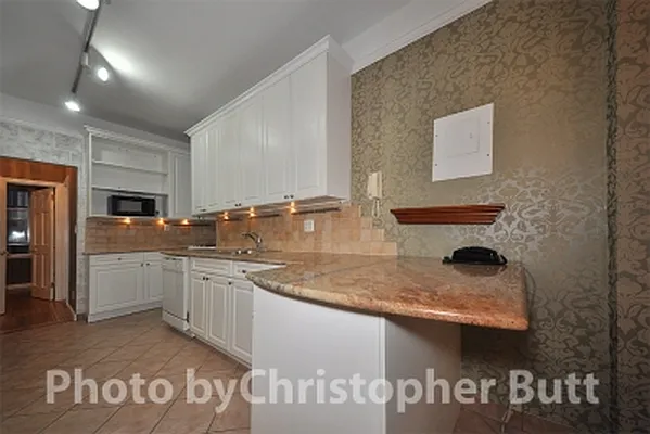 Rented by Citi Habitats | media 20