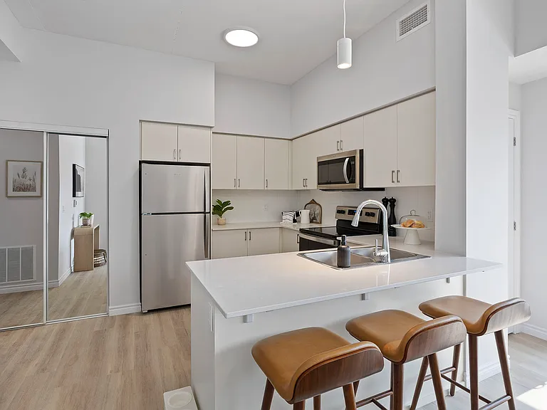70 Dean Ave — Photo 17
