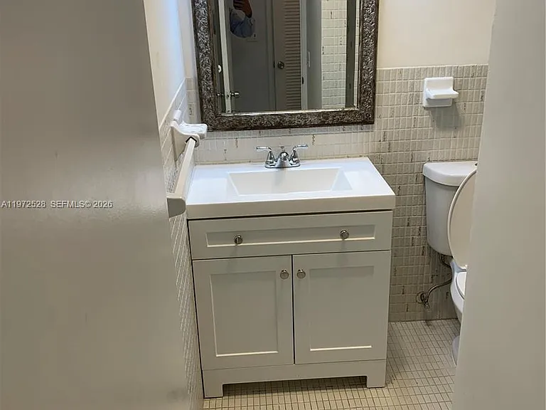 2861 Leonard Dr #F301 — Photo 9