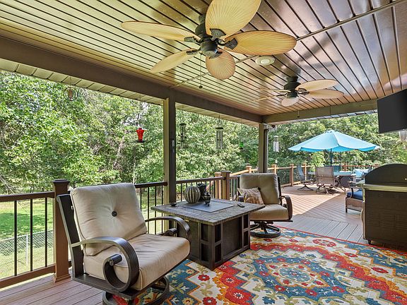 5th image of 600 Edgewater Estates