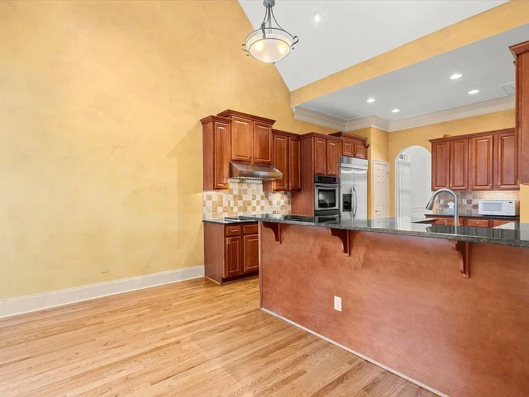 875 Wescott Ln — Photo 29