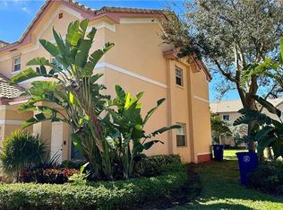 2262 SW 87th Ter, Miramar, FL 33025