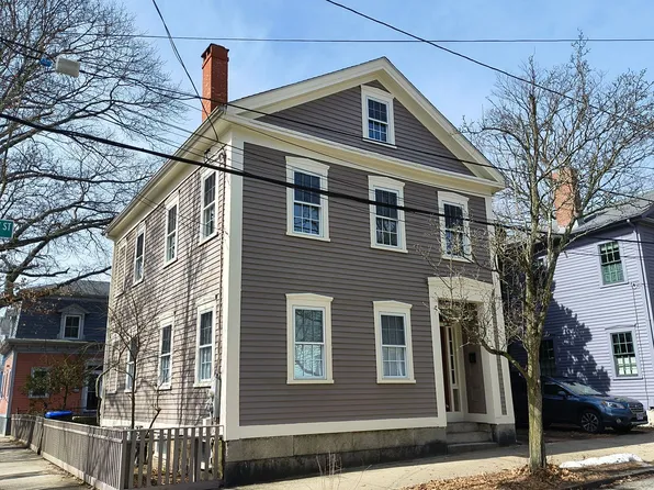 7 East St Floor 2, Providence, RI 02906