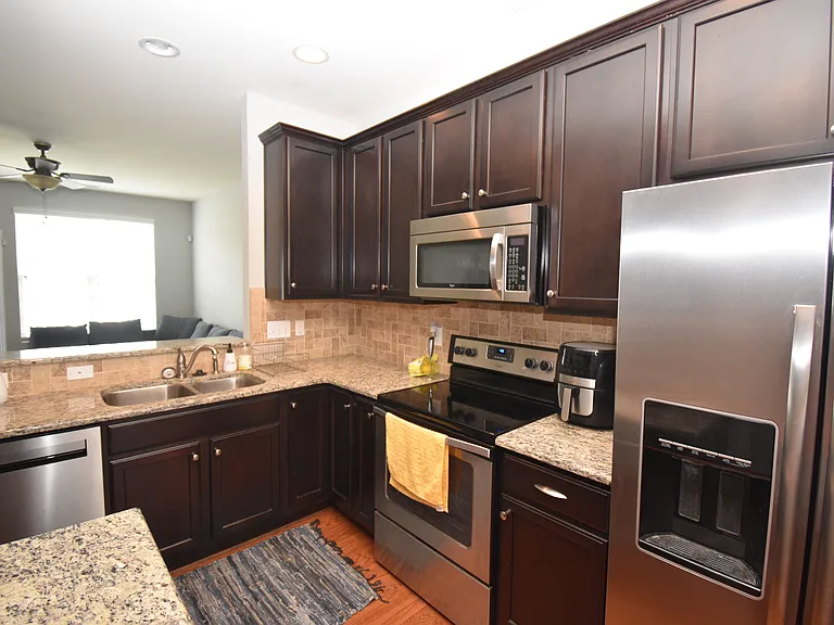 830 Cupola Dr — Photo 6