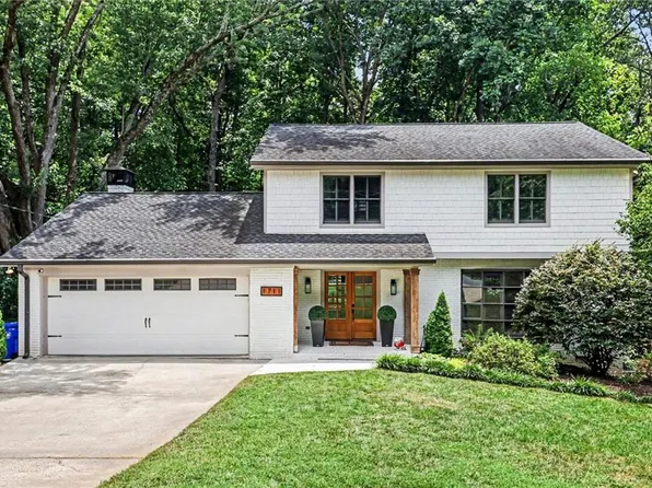 1711 W Nancy Creek Dr, Atlanta, GA 30319