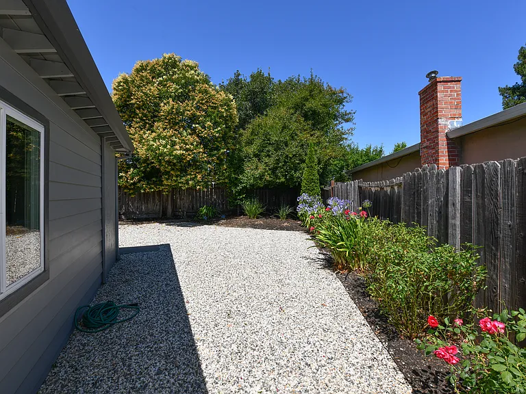 22 Patrick Ct — Photo 24
