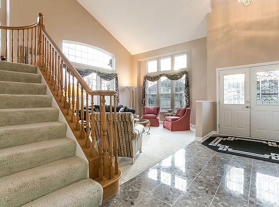 2nd image of 453 Pebble Beach Ln