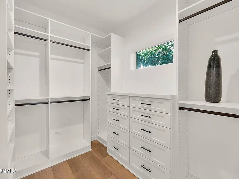 938 E Coronado Rd — Photo 30