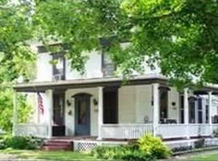 642 E Washington St, Marengo, IL 60152