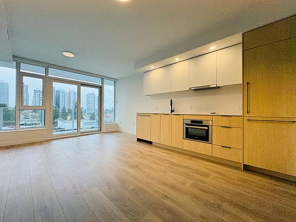 5th image of 13738 Central Ave #4XX