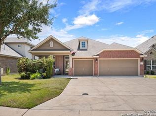 10752 Barnsford Ln, Helotes, TX 78023
