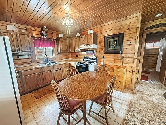 3rd image of 149 Jarvi Rd
