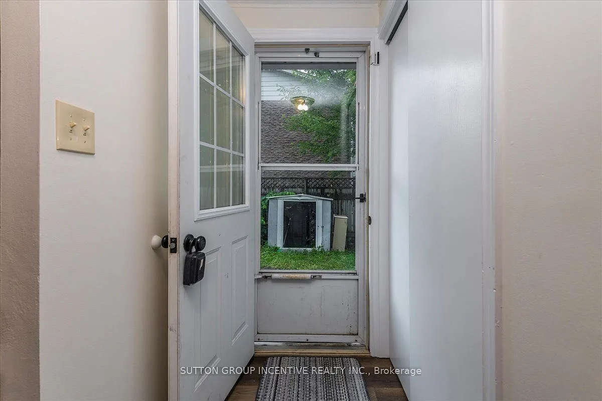 4 bed, $2,800 — Photo 4