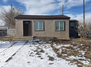 498 Evans St, Evansville, WY 82636