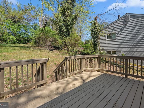 3rd image of 6604 Valley Park Rd