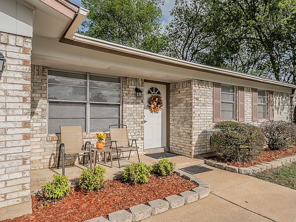 2nd image of 6620 Rickee Ct