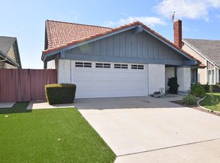 5831 Walnut Creek Rd, Yorba Linda, CA 92886