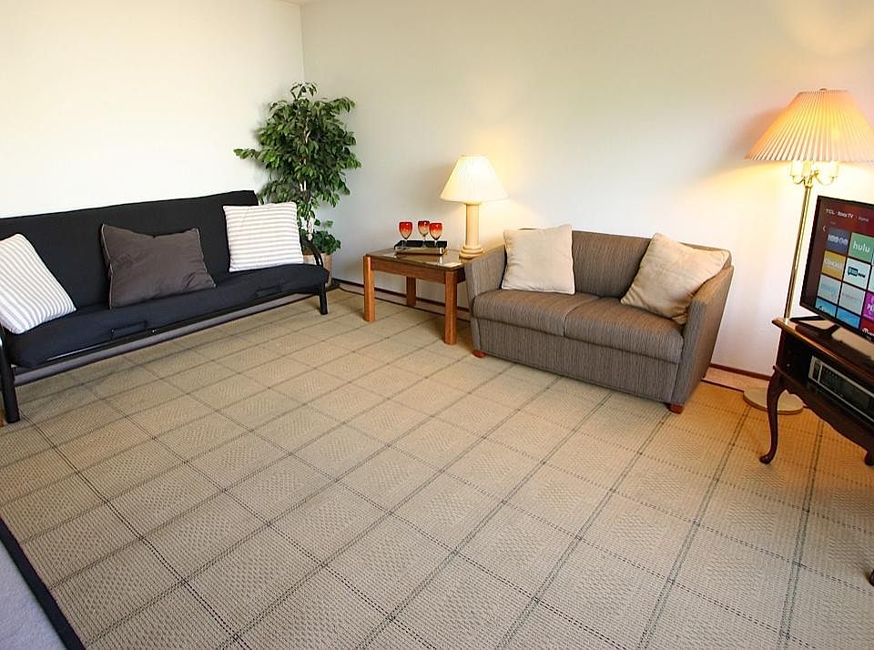 1st image of 210 5th Ave APT 2