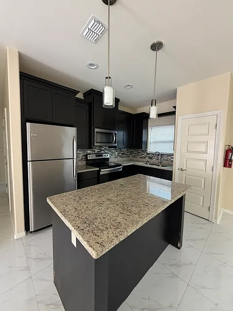 2811 Javalina Avenue - 1 — Photo 3