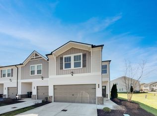 1254 W End Station Dr, Lebanon, TN 37087