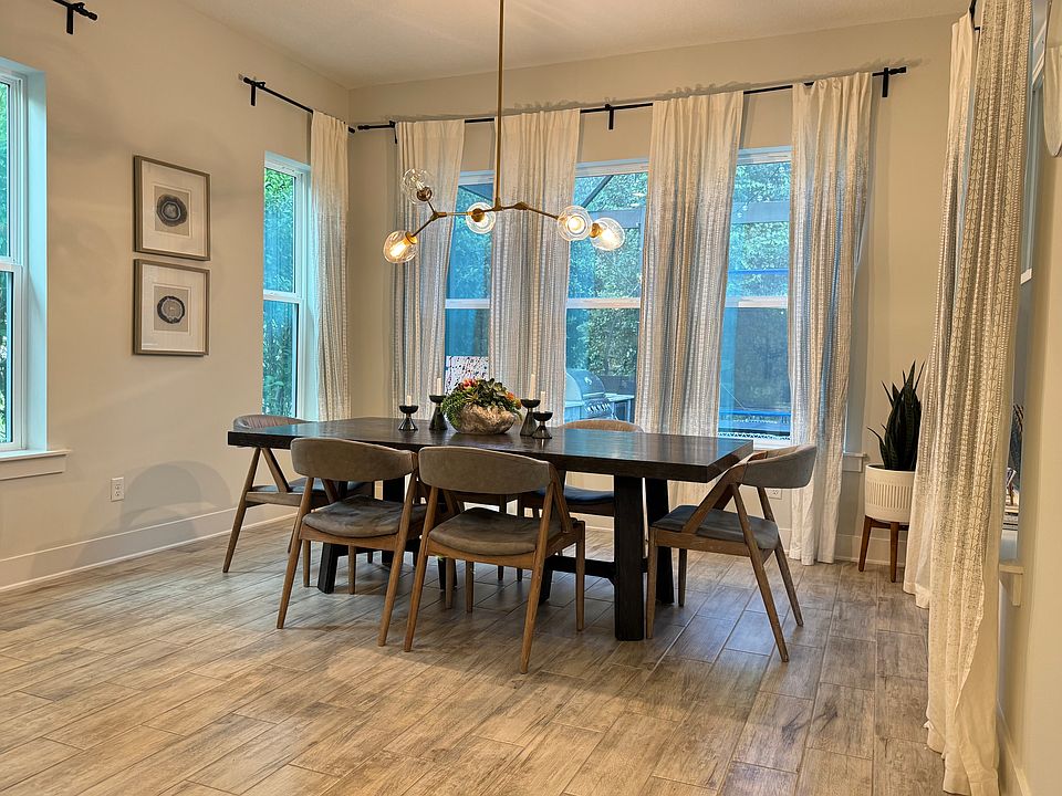 1st image of 515 Freshwater Dr