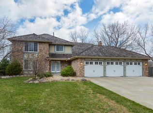 6808 Sand Ridge Rd, Eden Prairie, MN 55346