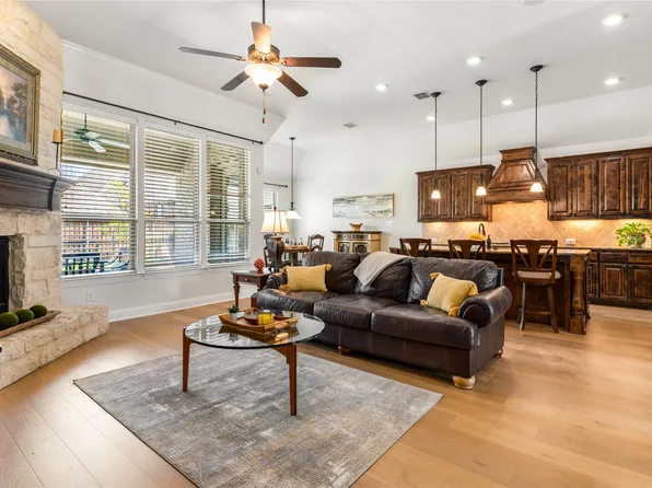 1112 Rhett Dr, Colleyville, TX 76034