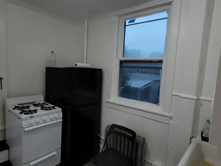 324 Spring St #3 — Photo 25