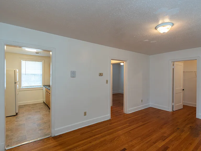 McGuire Park Apartments — Photo 7