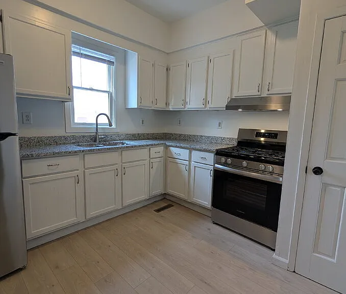 3107 Dupont Ave N #1 — Photo 22