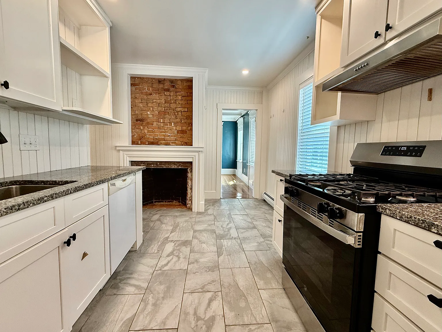 1 bed, 600 sqft, $2,200 — Photo 1