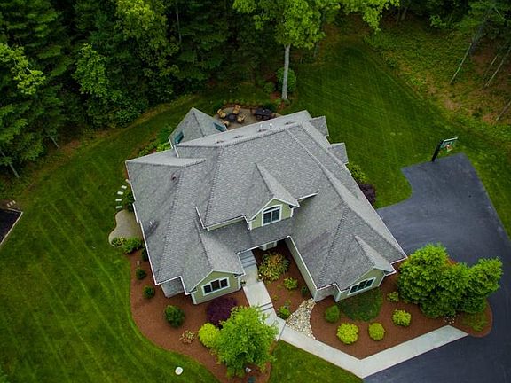 4th image of 26 Jeanne Ct