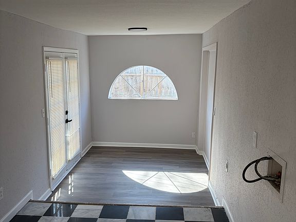 5th image of 6735 Myrtle Ave