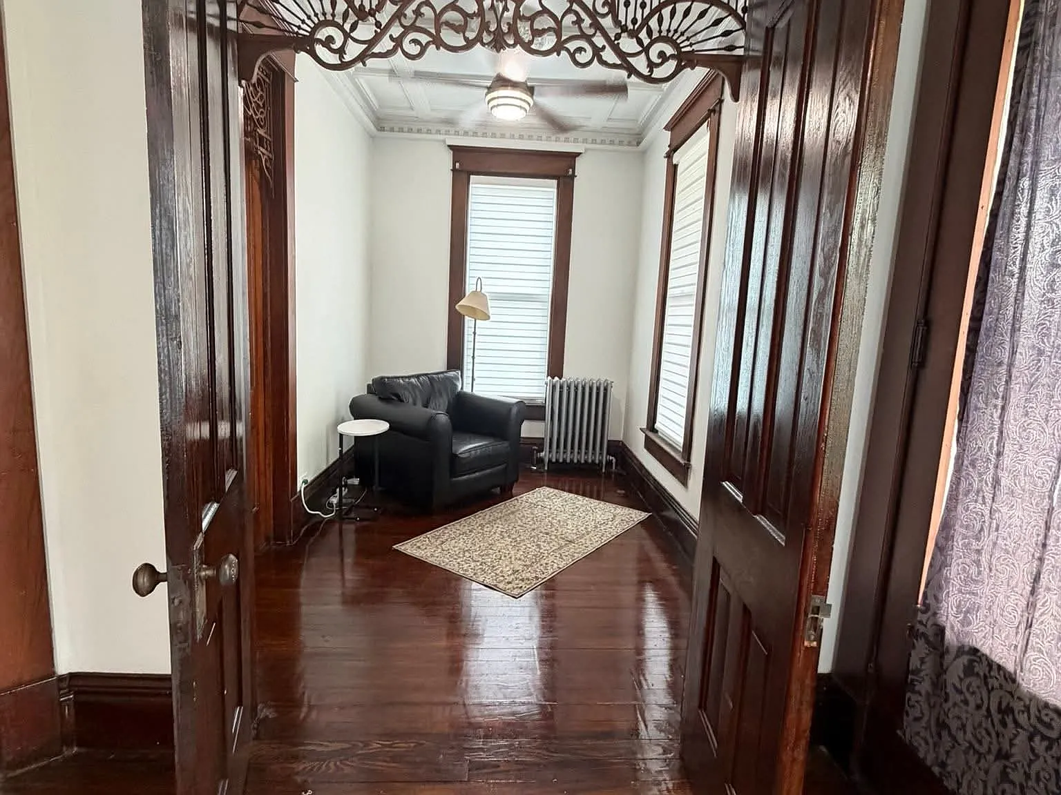 6 bed, 2044 sqft, $3,700 — Photo 3