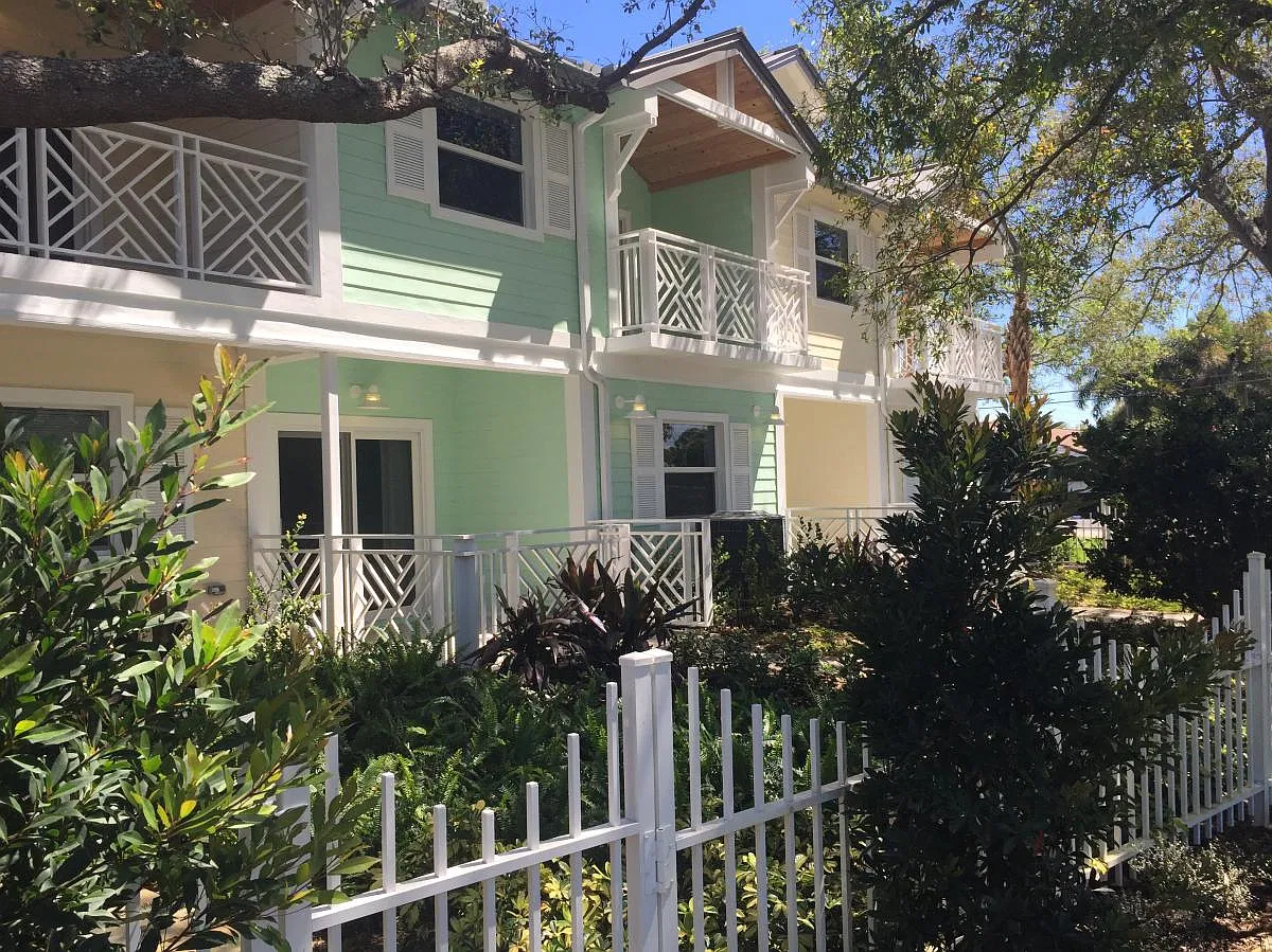 2 bed, 2.5 bath, 1200 sqft, $2,781 — Photo 1