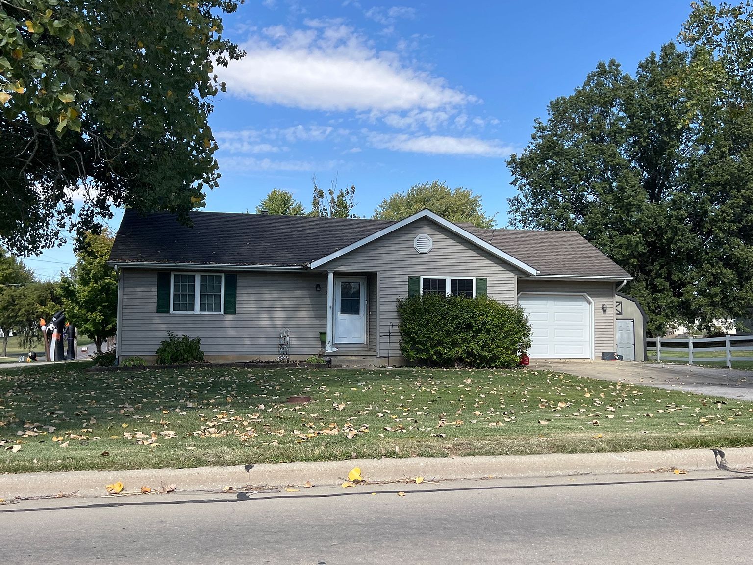 2031 W Randolph St, Vandalia, IL 62471 Zillow