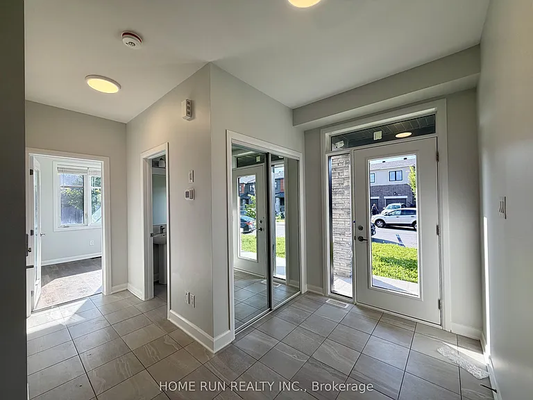 1009 Ballyhale Hts — Photo 3