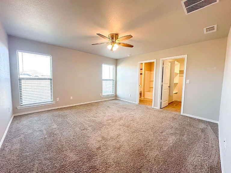 10423 Waverly Ave — Photo 13