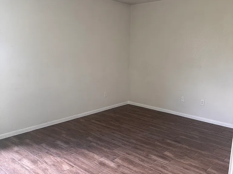 404 W Saint John Ave #A — Photo 14