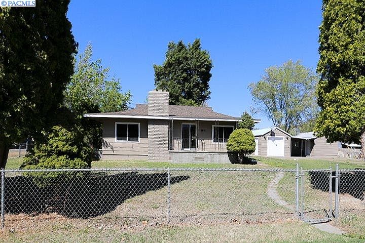 1st image of 602 W 12th St