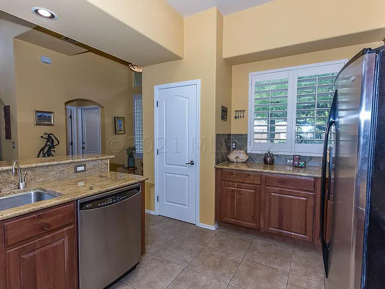 4402 W Cloud Ranch Pl — Photo 11