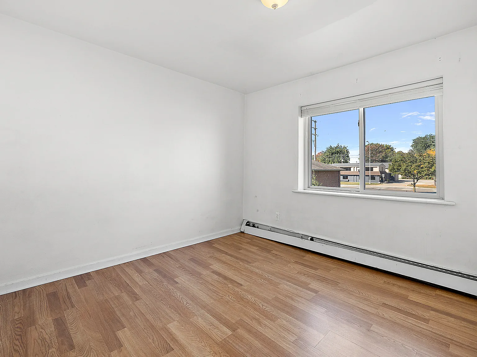 2 bed, 700 sqft, $1,195 — Photo 4