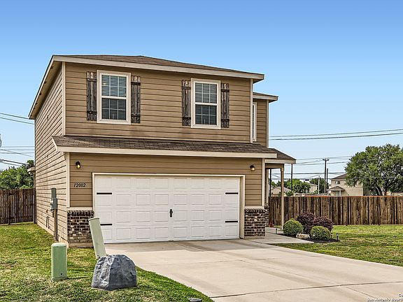 3rd image of 12002 Canyon Rock Ln