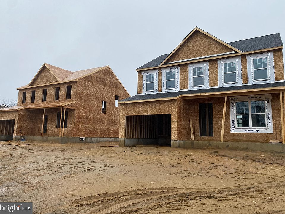 2nd image of 922 Olive St