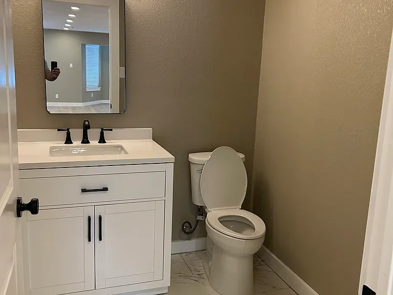 10711 Cromwell Dr — Photo 5