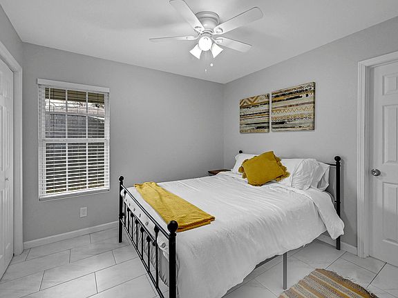 4th image of 5628 Doulton Dr #A
