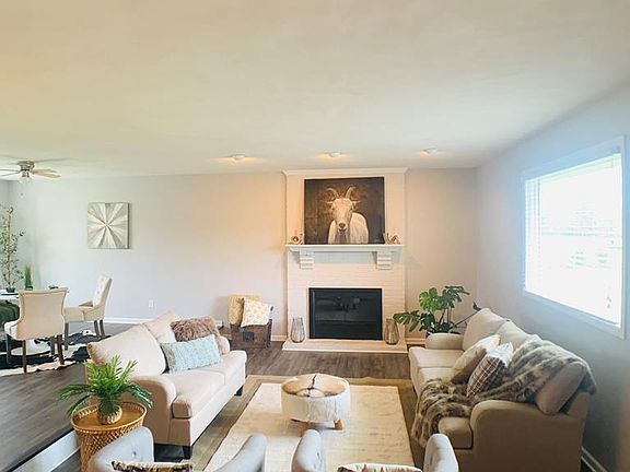 4th image of 2302 Glen Dr